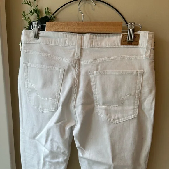 Levi’s Jeans - Picture 5 of 7